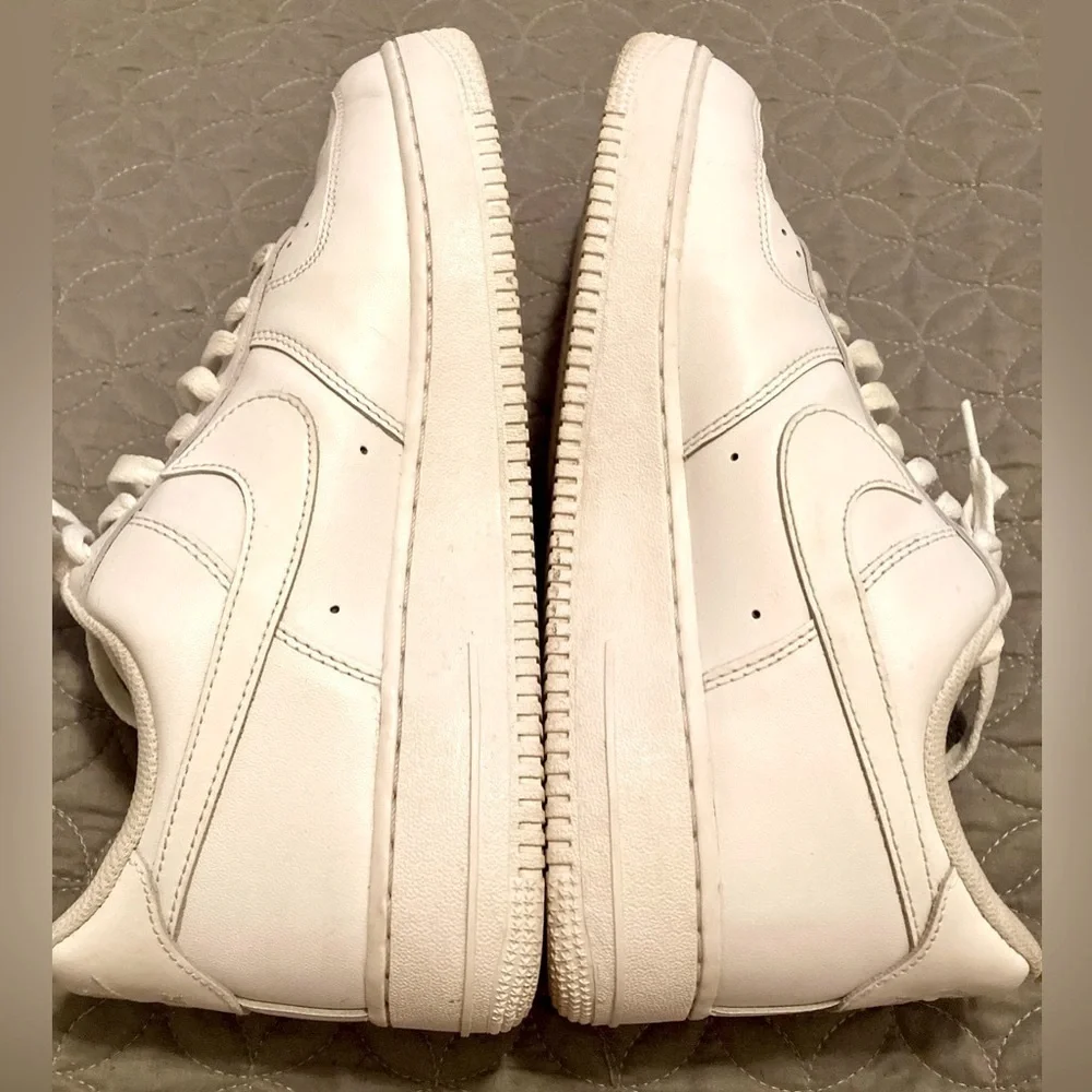 Nike Air‎ Force 1 LE GS Low Triple White CW2288-111 Shoes Men Size 10.5